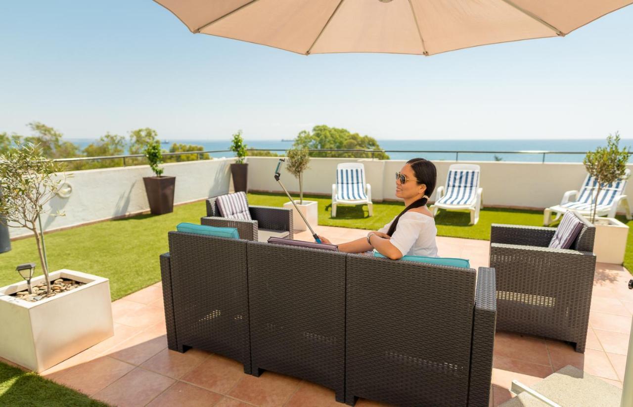Appartamento Makenzy Seaview Penthouse Larnaca Esterno foto