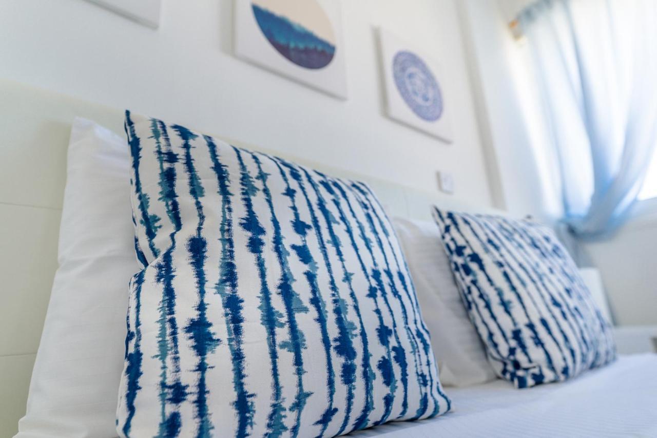 Appartamento Makenzy Seaview Penthouse Larnaca Esterno foto